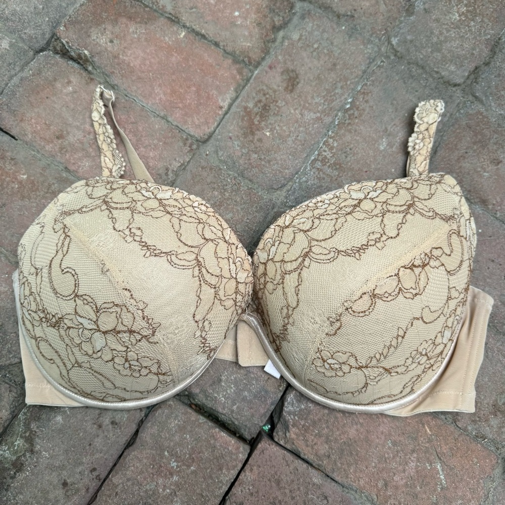 Cacique Lace Underwire Bra in Beige size 44ddd push up